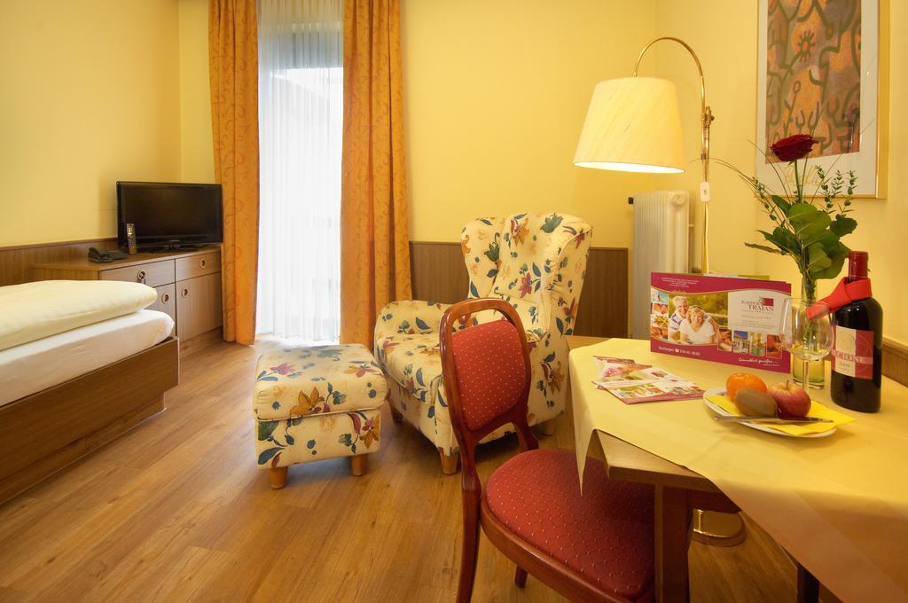 باد غوغنغ Kurhotel Kaiser Trajan الغرفة الصورة