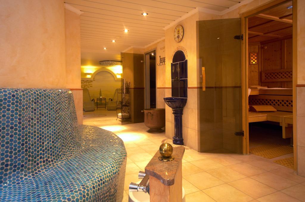 باد غوغنغ Kurhotel Kaiser Trajan المظهر الخارجي الصورة